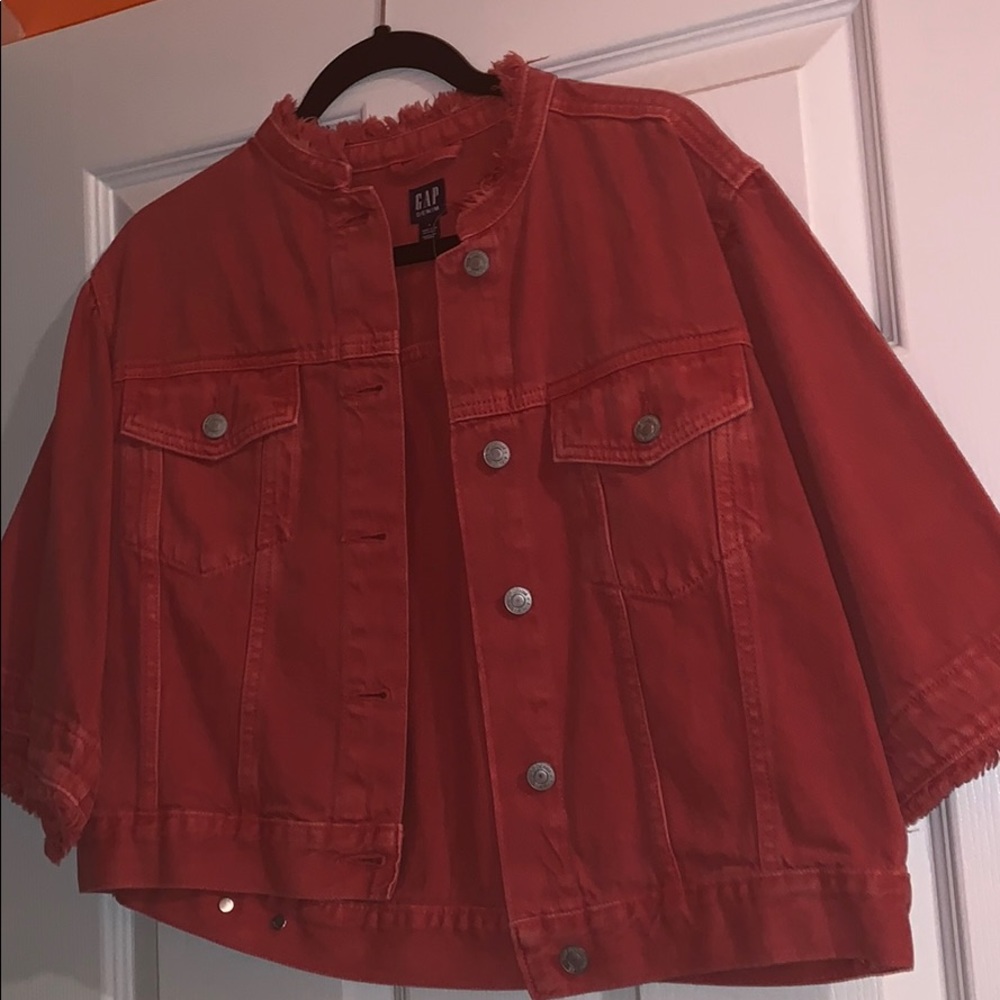 Cropped jeans jacket